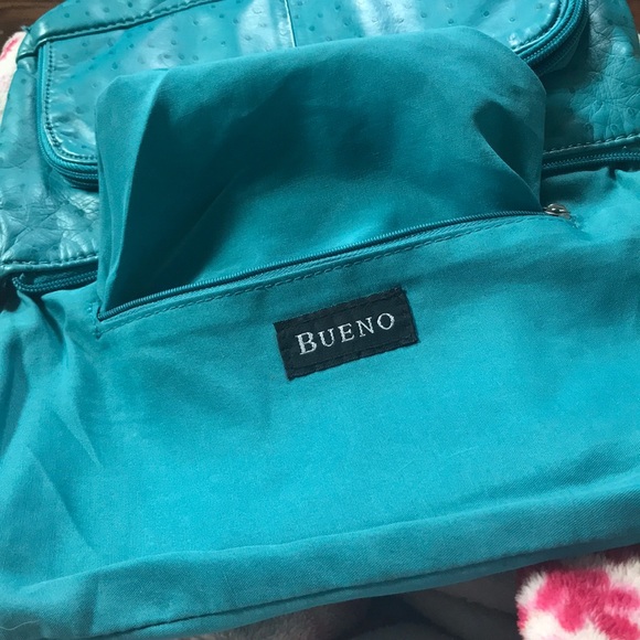 EUC. BUENO SPOTTED CROSSBODY WITH MANY SECTIONS - Picture 3 of 6